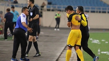 HLV U23 Brunei 'sốc' khi học trò nhận thẻ đỏ
