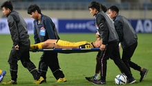Bị cầu thủ Thái Lan đánh cùi chỏ, hậu vệ U23 Brunei phải cấp cứu ở bệnh viện
