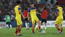 VIDEO: CĐV cuồng nhiệt chào đón U23 Việt Nam trước trận giao hữu với U23 Myanmar