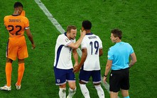 Southgate được ca ngợi vì dám làm điều mà HLV Bồ Đào Nha sợ phải làm với Ronaldo