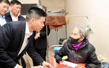 Tết sớm với người bệnh phong ở Quỳnh Lập