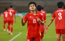 Minh Phúc khiến CĐV Việt Nam vỡ òa với bàn nâng tỷ số 3-2