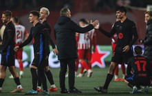Slavia Prague - Barcelona: Ngược đời Barca