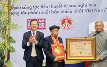 Xác lập Kỷ lục cho người sáng tác nhiều tiểu thuyết được xuất bản nhất sau khi nghỉ hưu