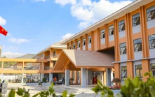 Cận cảnh Trường liên cấp ở vùng biên giới Si Pa Phìn trước ngày khánh thành