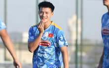 HLV Kim Sang Sik 'nín thở' với chấn thương của Thanh Nhàn