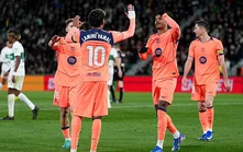 Đánh bại chủ nhà Elche, Barca xây chắc ngôi đầu La Liga