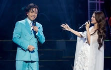 Tuấn Hưng và Bùi Lan Hương song ca trên sân khấu "Giao hưởng mùa yêu"