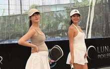 Bất ngờ với hình ảnh bà bầu vác vợt chơi pickleball, các chuyên gia khuyến cáo gì?