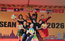 Gian hàng của Việt Nam nổi bật giữa rực rỡ sắc màu văn hoá tại ASEAN Bazaar 2026