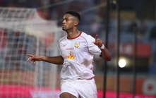 V-League báo hiệu những cuộc đua khó lường