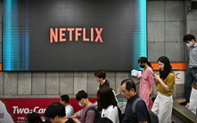 Netflix sa thải khoảng 1.000 nhân viên giữa lúc cổ phiếu mất 40% giá trị