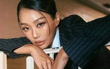 Hyolyn lần đầu trình diễn "ONE SONG ONE PEACE", lan tỏa thông điệp hòa bình tại Paris