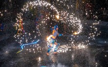 Công nghệ 3D Mapping thăng hoa cùng vở xiếc "Sơn Thần Thủy Quái"