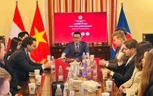Lan tỏa câu chuyện Việt Nam qua sáng kiến "Cà phê với Đại sứ"
