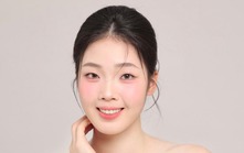  'Viên ngọc thô' của bóng chuyền Việt Nam tung bộ ảnh rạng rỡ đón tuổi 18