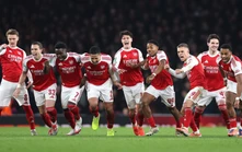 Arsenal mơ 'ăn 4': Cẩn thận trèo cao, ngã đau