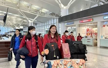 Đội tuyển nữ Việt Nam tới Thâm Quyến, háo hức cọ xát với đội tuyển Trung Quốc
