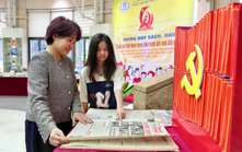 Trưng bày sách, báo “Quốc hội Việt Nam trong tiến trình đổi mới đất nước”