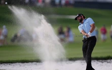 Golfer nhận hơn 118 tỷ đồng tiền thưởng nhờ cú đánh để đời