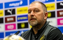 HLV Cklamovski thất vọng khi Malaysia bị xử thua đội tuyển Việt Nam