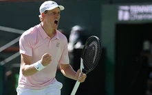 Jannik Sinner tiết lộ thay đổi quan trọng trong lối chơi để cạnh tranh với Carlos Alcaraz