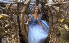 Disney làm phim ngoại truyện về Lọ Lem