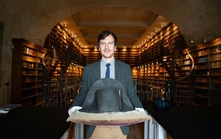 Mũ của Napoléon I được trưng bày sau nhiều năm bị lãng quên