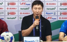 HLV Kim Sang Sik: 'Mỗi vị trí tôi đều có 2,3 cầu thủ tốt'