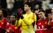 MU thua trận đầu tiên với HLV Michael Carrick: 'Quỷ đỏ' chưa dứt bệnh