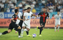 Đương kim vô địch V-League lo trụ hạng