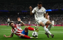 Real Madrid mất điểm ở sân nhà, "buông súng" trong cuộc đua vô địch La Liga với Barcelona