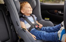 Ghế ngồi ô tô cho trẻ em - Lá chắn sinh mạng không thể xem nhẹ