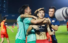 Cầu thủ 20 tuổi mang niềm vui đến cho HLV Vũ Tiến Thành