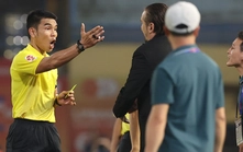 V-League và vấn đề từ những tấm thẻ đỏ