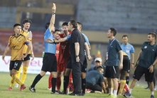 Dấu hiệu đáng lo của V-League 2025/26 