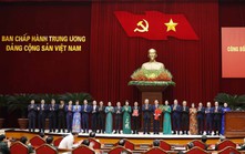 Hội nghị công bố Quyết định của Bộ Chính trị về công tác cán bộ