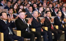 Tổng Bí thư, Chủ tịch nước và Thủ tướng Slovakia dự Hòa nhạc hữu nghị Việt Nam - Slovakia