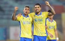 Hoàng Hên cùng Hà Nội FC gây sức ép lên CLB Ninh Bình