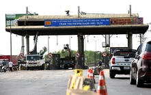 Chính thức tháo dỡ trạm thu phí bỏ hoang trên Quốc lộ 51