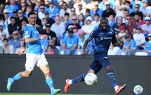 Serie A: Napoli gục ngã trước Lazio, AS Roma níu kéo hy vọng Champions League