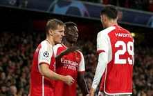 Vấn đề: Arsenal và bài học từ… Man City