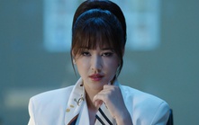 Hai vai "bà trùm" của Maya trên sóng VTV: Kể kỉ niệm bị lồi mắt vì stress khi đóng phim