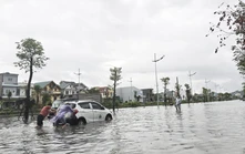Mưa lớn, dông, lốc gây thiệt hại ước khoảng hơn 10 tỷ đồng