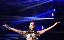 Melanie C - tìm lại mình trong album mới "Sweat"