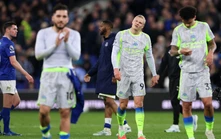 Những trận hòa khiến Man City dâng cúp cho Arsenal