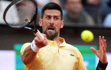 Djokovic nhận thất bại trước tay vợt 20 tuổi