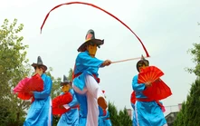 Ký ức "Báo động từ vốn di sản" trên báo Thể thao và Văn hóa Những nẻo đường tìm "báu vật sống"