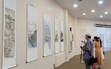 Khai mạc triển lãm lưu động các nước ASEAN tại Hà Nội