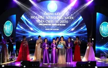 Áo dài tỏa sáng tại đêm hội đậm sắc màu văn hóa Việt tại châu Âu